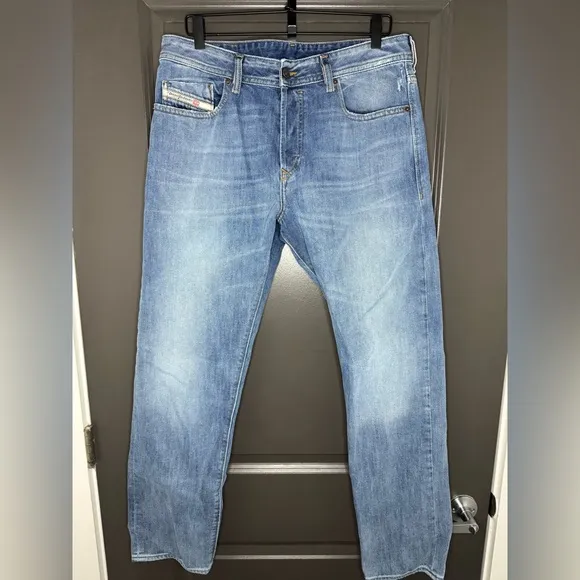 🔥 DIESEL BUSTER-X JEANS | 34x32 | Light Wash | Distressed Designer Denim