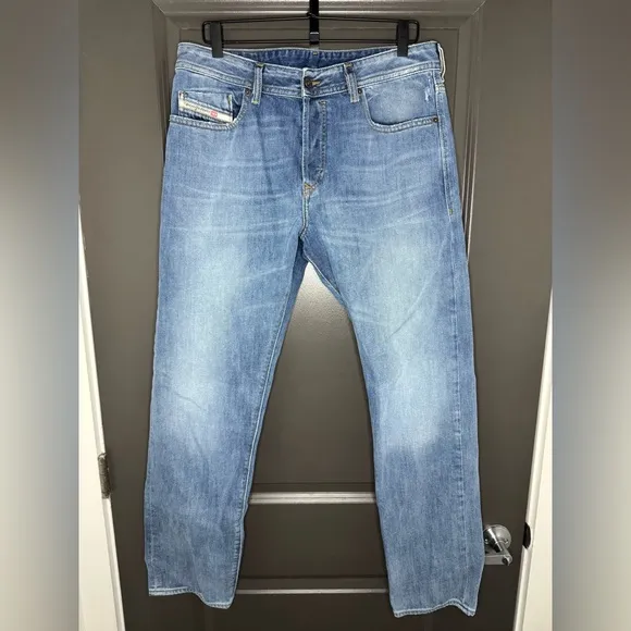 🔥 DIESEL BUSTER-X JEANS | 34x32 | Light Wash | Distressed Designer Denim