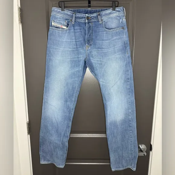 🔥 DIESEL BUSTER-X JEANS | 34x32 | Light Wash | Distressed Designer Denim