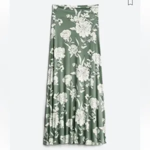 🌸 NWT, Market and Spruce Green, Floral Maxi Skirt