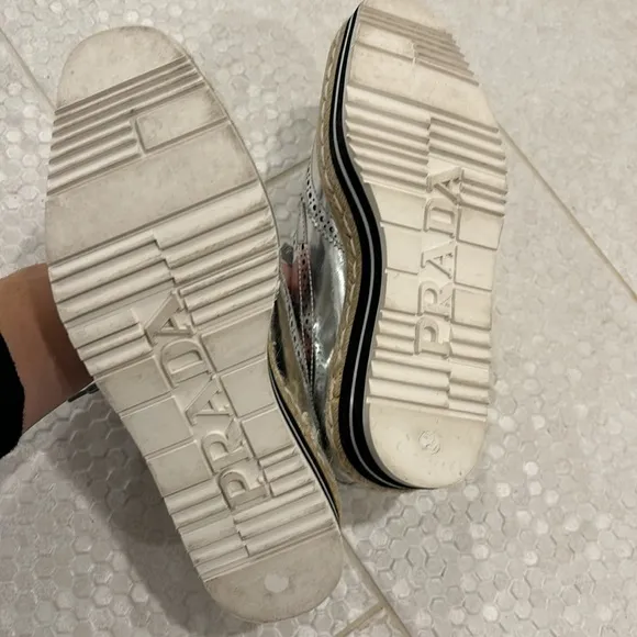 🩶 PRADA 🩶 sz 6-6.5 shoes metalic silver