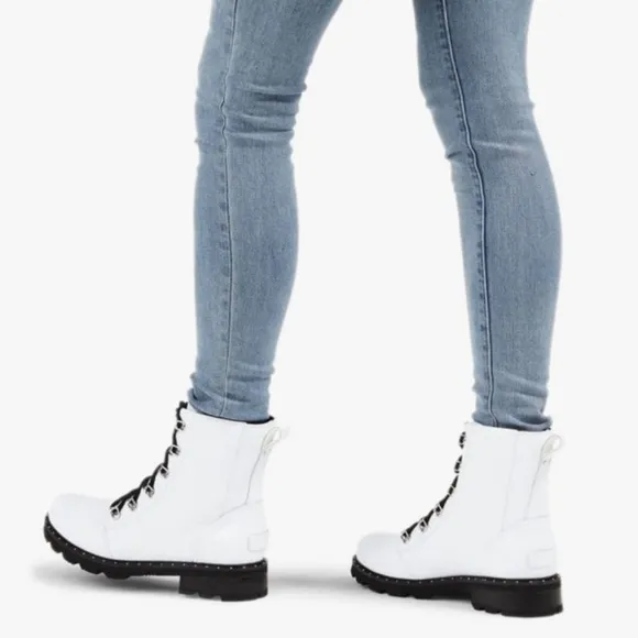 🆕️ Sorel Lennox Lace Leather Ankle Boots in White