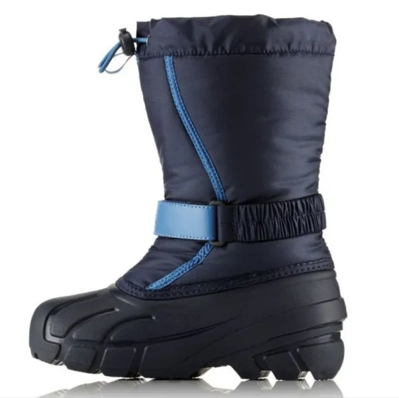🆕️ Sorel Youth Flurry Boots in Collegiate Navy, Atmosphere