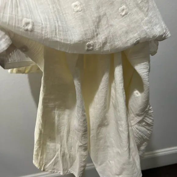 14) LOVE STITCH IVORY CREAM EMBROIDERED FLUTTER SLEEVE MAXI DRESS SIZE SMALL