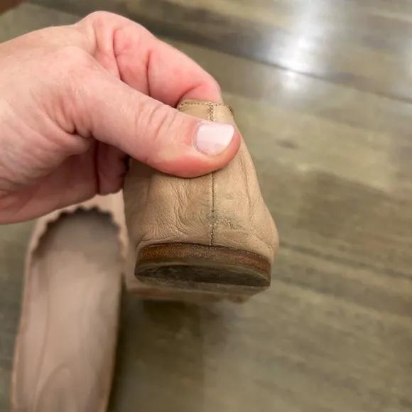 9.5 /39.5 Chloe Lauren Leather Ballerina Flat -Natural/Light Tan