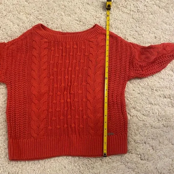 Abercrombie &amp; Fitch Women's Long Sleeve Cable Knit Sweater. Red. Medium. Cute.