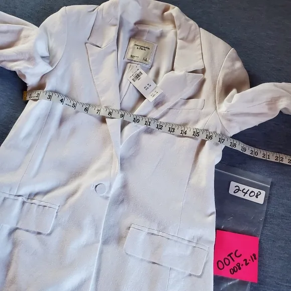 Abercrombie Linen Blend White Blazer Jacket Buttoned Long Sleeves Size Small