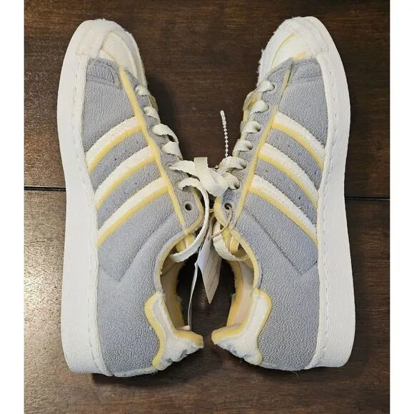 Adidas Cozy Superstar Sneakers Men's Size 4 Sherpa Athletic Shoes Women's Size 6