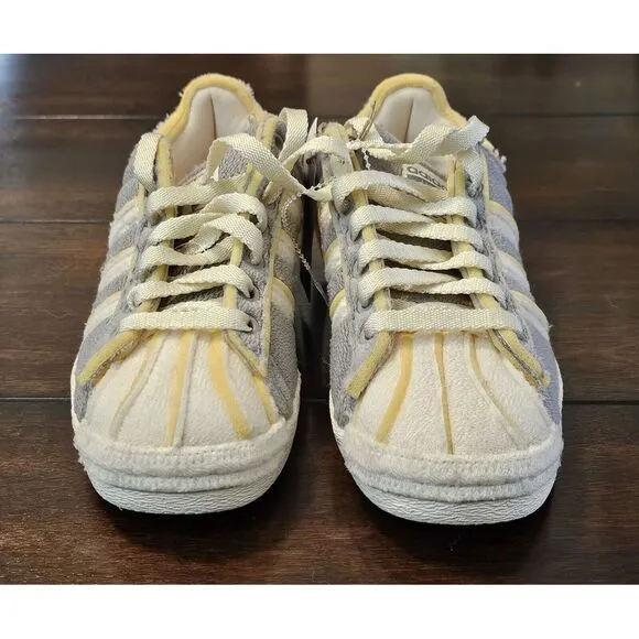 Adidas Cozy Superstar Sneakers Men's Size 4 Sherpa Athletic Shoes Women's Size 6