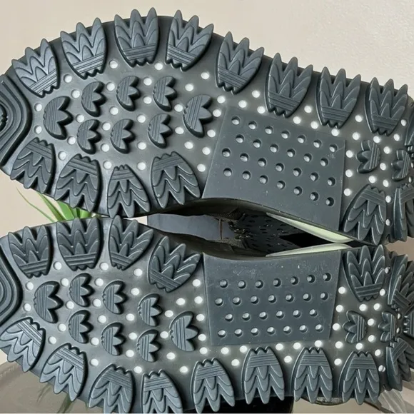 Adidas Green Boat Shoes for a Stylish Nautical Look