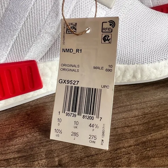 Adidas NMD_R1 Men's Shoe Size 10.5 SKU#243522