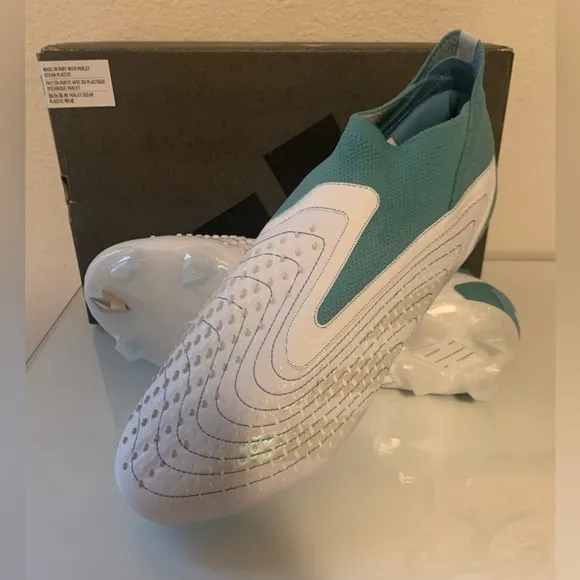 Adidas‎ PREDATOR ACCURACY  FG FZ6276  White/Gray Two/Pre-Loved Blue size 7 men’s