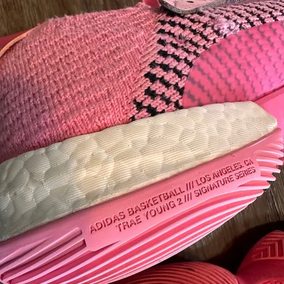 Adidas Trae Young 2.0 Basketball Shoes Knit Mid Pink Trap House Athletic Mens 10