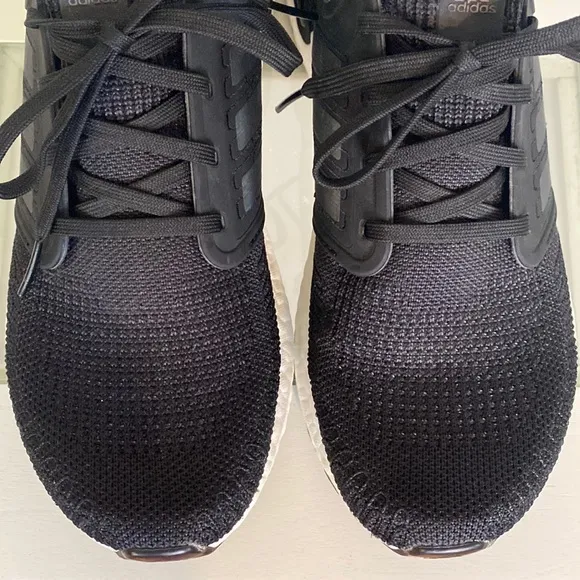 Adidas UltraBoost 20 Men’s Black/Night Metallic/White Running Shoes-Sz 8