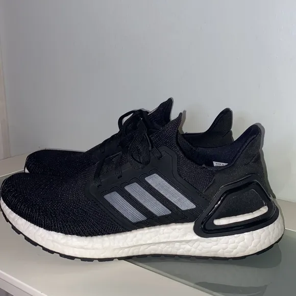 Adidas UltraBoost 20 Men’s Black/Night Metallic/White Running Shoes-Sz 8