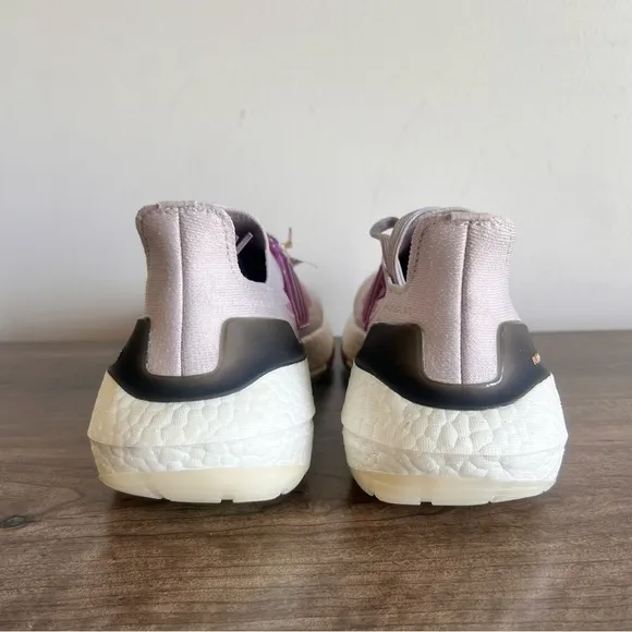 Adidas UltraBoost 21 Women's Shoe Size 8 #484A