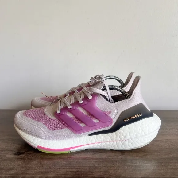 Adidas UltraBoost 21 Women's Shoe Size 8 #484A
