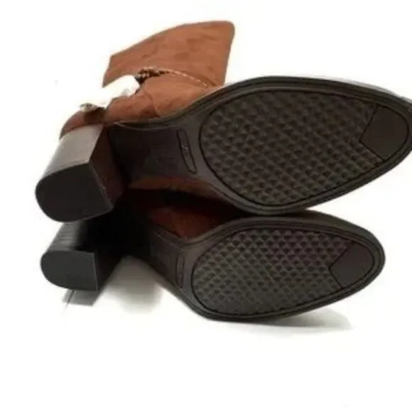 Aerosoles Stonewall Faux Suede Brown Heeled Boots Size 8.5 Memory Foam NIB