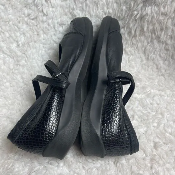 Aertrex Shoes Black leather Julia Mary Jane Loafer SZ 9W adjustable Velcro strap