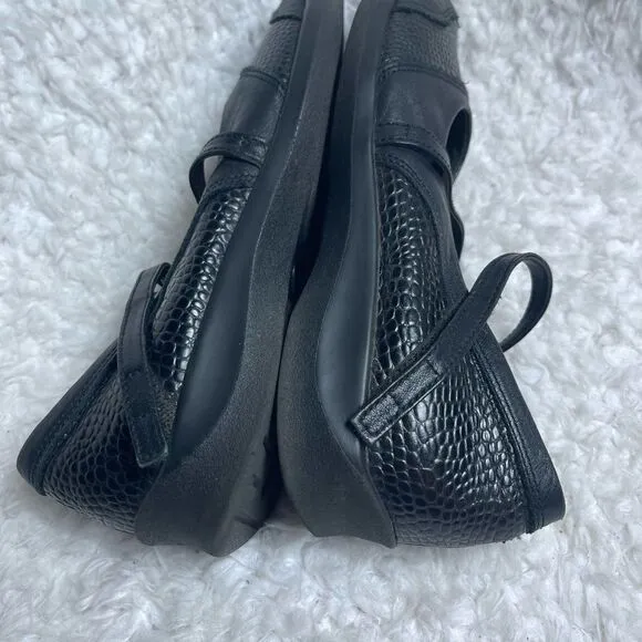 Aertrex Shoes Black leather Julia Mary Jane Loafer SZ 9W adjustable Velcro strap