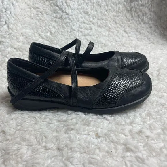 Aertrex Shoes Black leather Julia Mary Jane Loafer SZ 9W adjustable Velcro strap