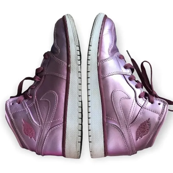 Air Jordan 1 Mid SE GS pink rose shoes