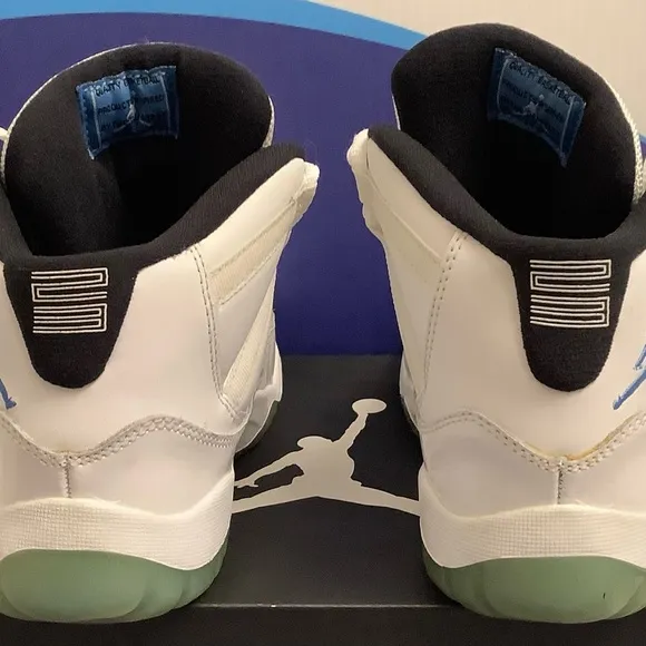 Air Jordan 11 Legend Blue Kids 3y