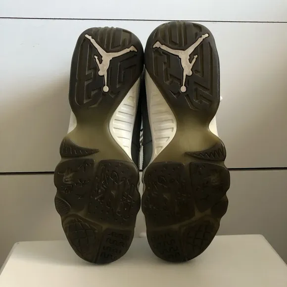 Air Jordan 9 Retro Cool Grey
