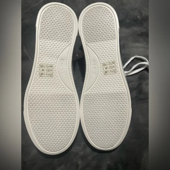 Aldo Women's White Glitter Casual Sneakers Sz 9