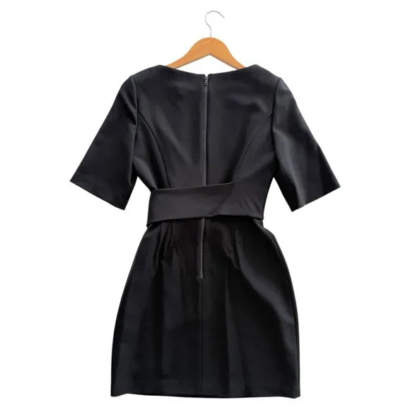 ALICE   OLIVIA | NWT Virgil Mini Wrap Dress in Black (LBD), Size 6