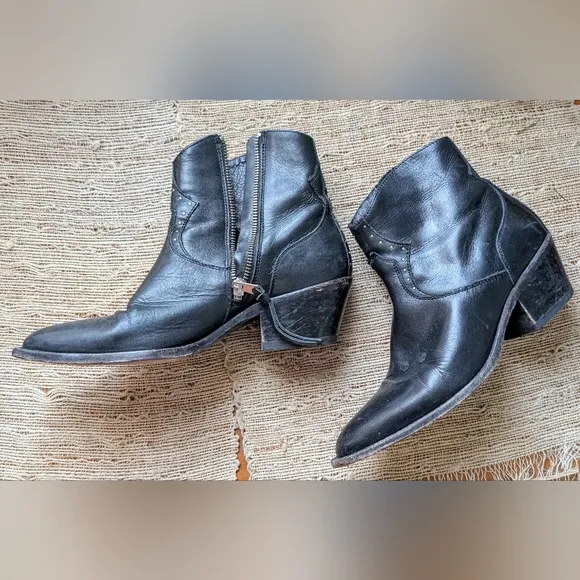 All Saints • Leather Ankle Boots Flat Toe Studded Booties in Black