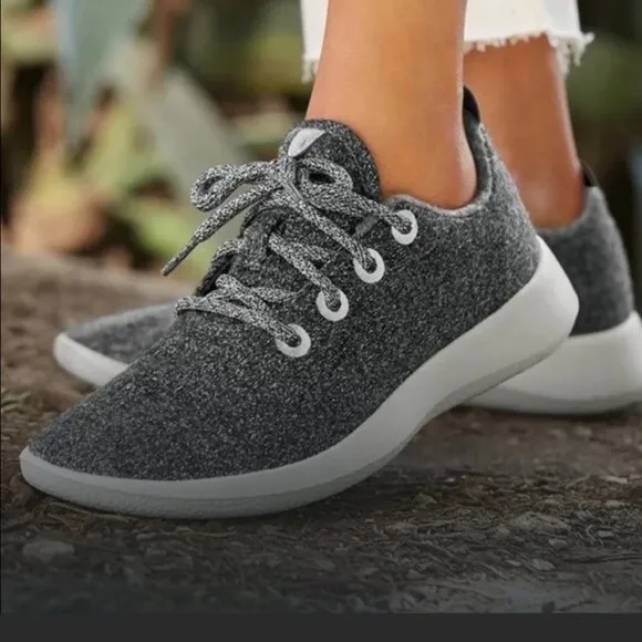 Allbirds Wool Runners in Heather Charcoal Grey 10