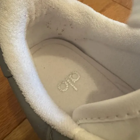 ALO Recovery Mode Sneakers - grey - like new