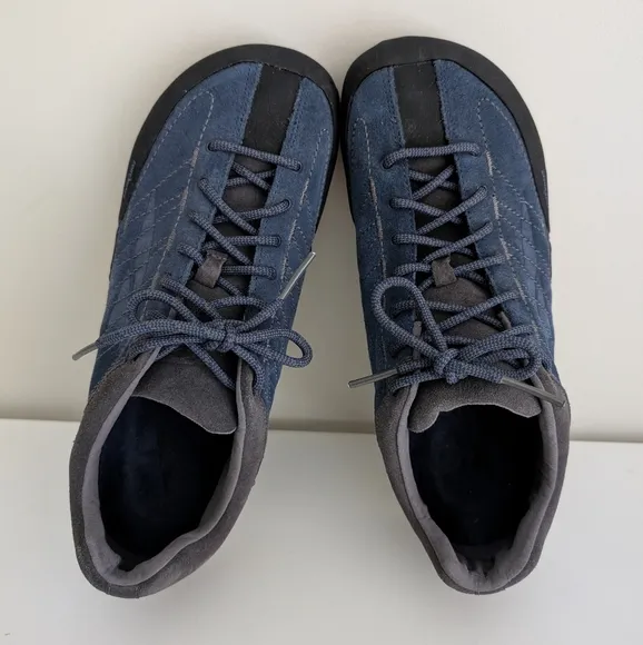 ALTRA Men's Grafton Trail Shoes Size 10.5 M Navy Gray Vibram MegaGrip Climbing