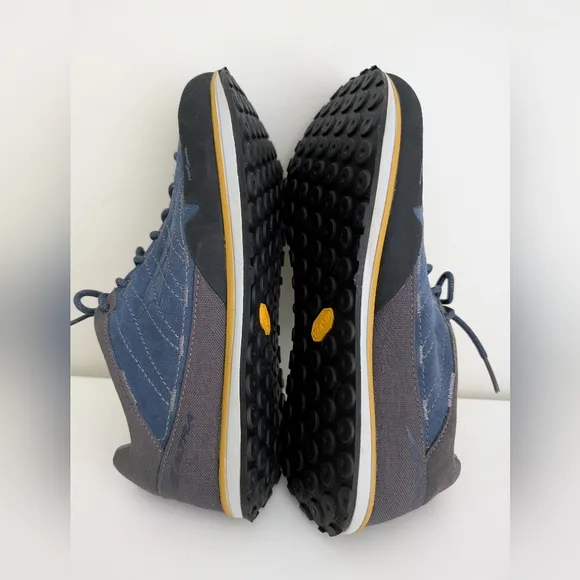 ALTRA Men's Grafton Trail Shoes Size 10.5 M Navy Gray Vibram MegaGrip Climbing