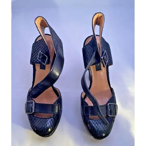 Ann Taylor Platform Leather Pump Shoes Size 7M (US) - New/DIsplay Pair