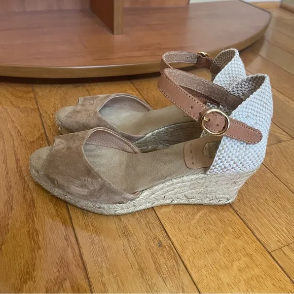 Anthropologie Kanna beige suede platform espadrille wedge sandals size 38 / 7.5