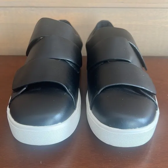Anthropologie Silent D black no tie slip on shoes sneakers