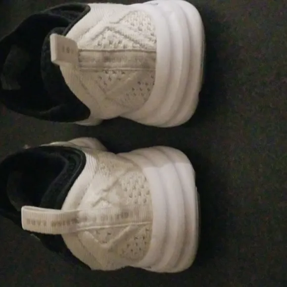 APL Techloom Phantom Running Shoes