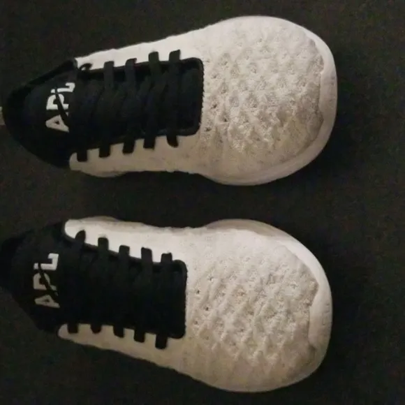 APL Techloom Phantom Running Shoes