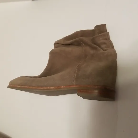 Aquatalia Caleigh Slouch Boots Hidden Platform Wedge Weatherproof Suede Flats Lo