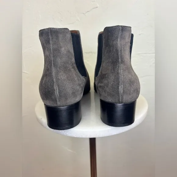 AQUATALIA Grey Suede‎ Leather Ankle Bootie Flat Pointed Toe Heel Women's Size 10