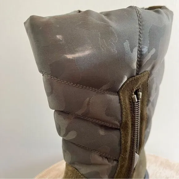 AQUATALIA Women's 6.5 Lori Boots Herb Olive Green Camouflage Suede Puffer NWOB