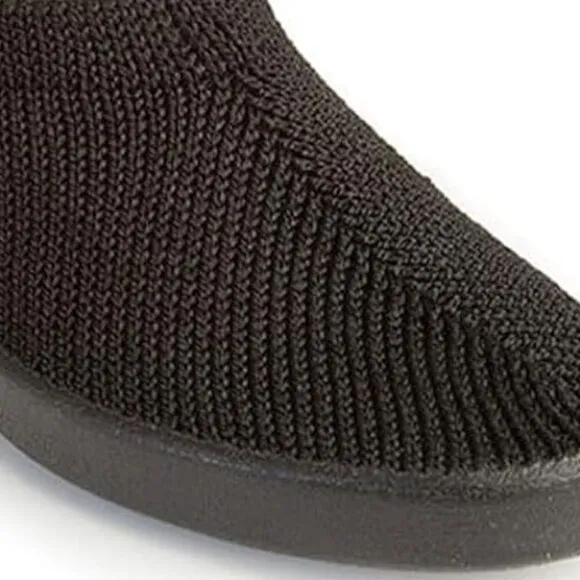 ARCOPEDICO Women’s Softs 01/1061 Knit Slip-Ons in the Size 42/ 10.5-11 US in Blk