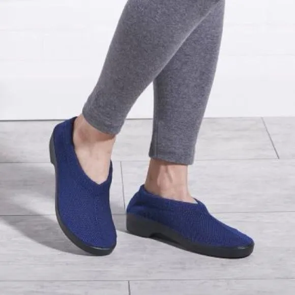 ARCOPEDICO Women’s Softs 01/1061 Knit Slip-Ons in the Size 42/ 10.5-11 US in Blk