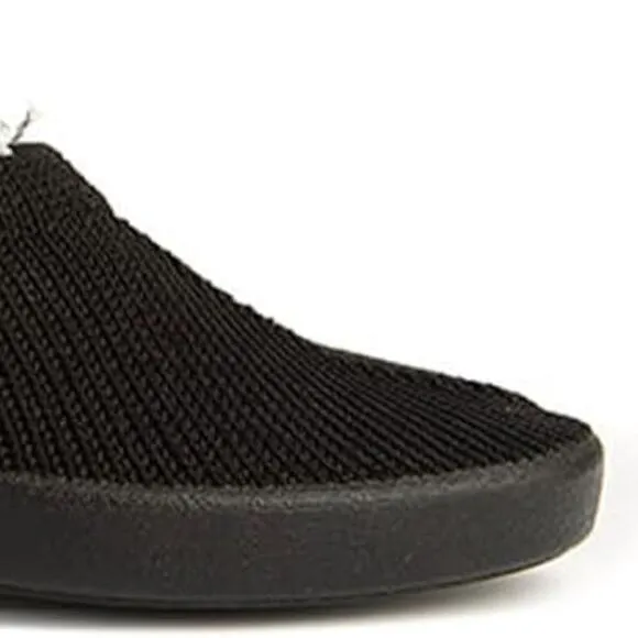 ARCOPEDICO Women’s Softs 01/1061 Knit Slip-Ons in the Size 42/ 10.5-11 US in Blk