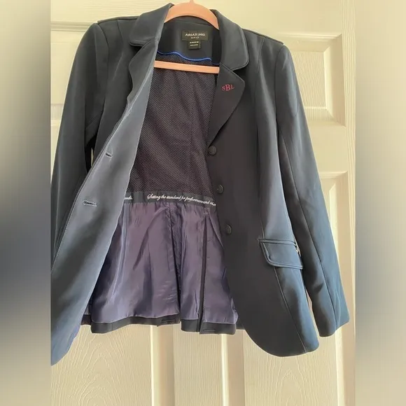 Ariat Pro Series Show Jacket Size 4R