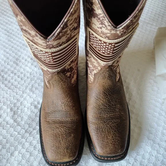Ariat work Brown Boots, Size 10 D, Almost New.