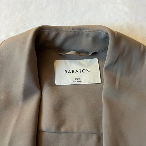 Aritzia Babaton Kahlo Robe Mid-Length Jacket Size XXS