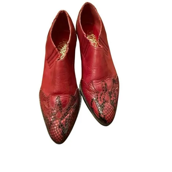 Arpeggios Women’s red leather snakeskin ankle booties Sz 6.5